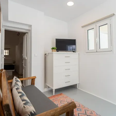 Earthy House - 1 Appartamento Mesariá